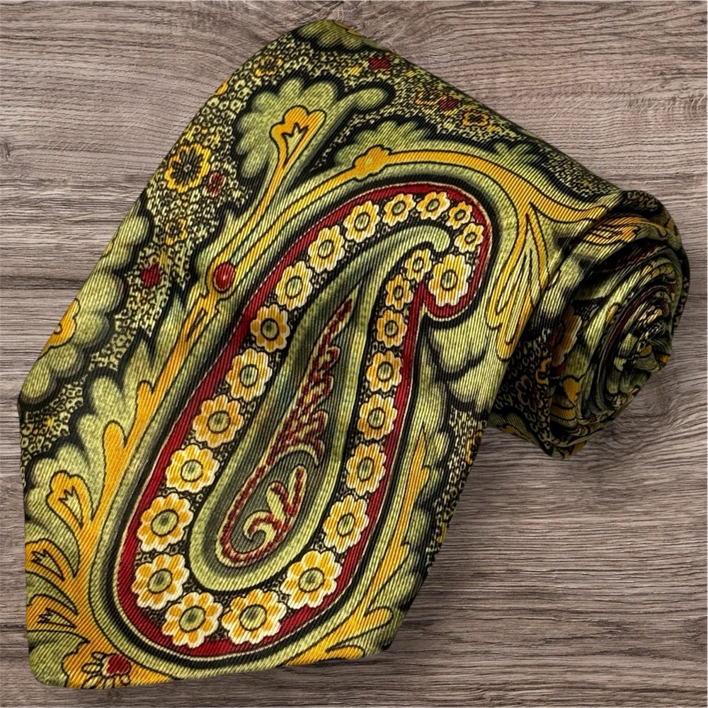 Vintage 70s Ernst San Francisco Necktie Unique Floral Paisley Pattern Tie